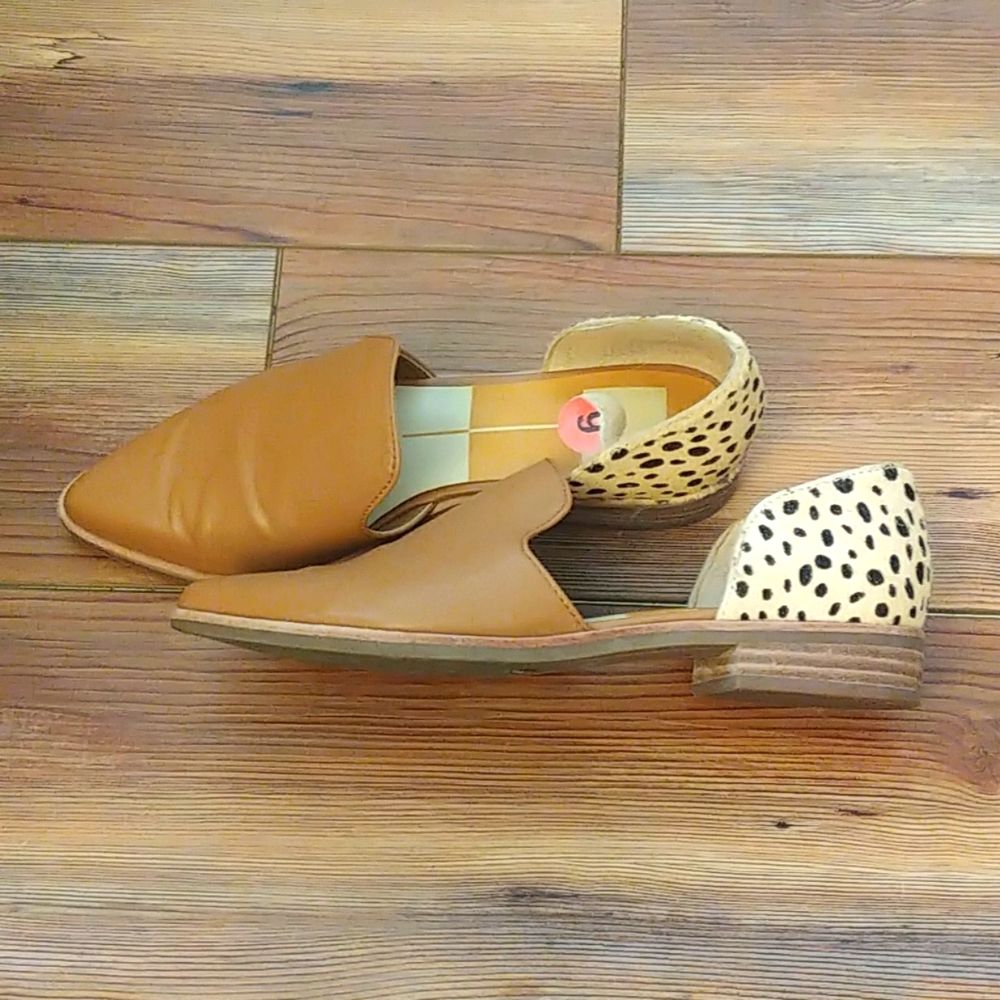 Tan and leopard flats